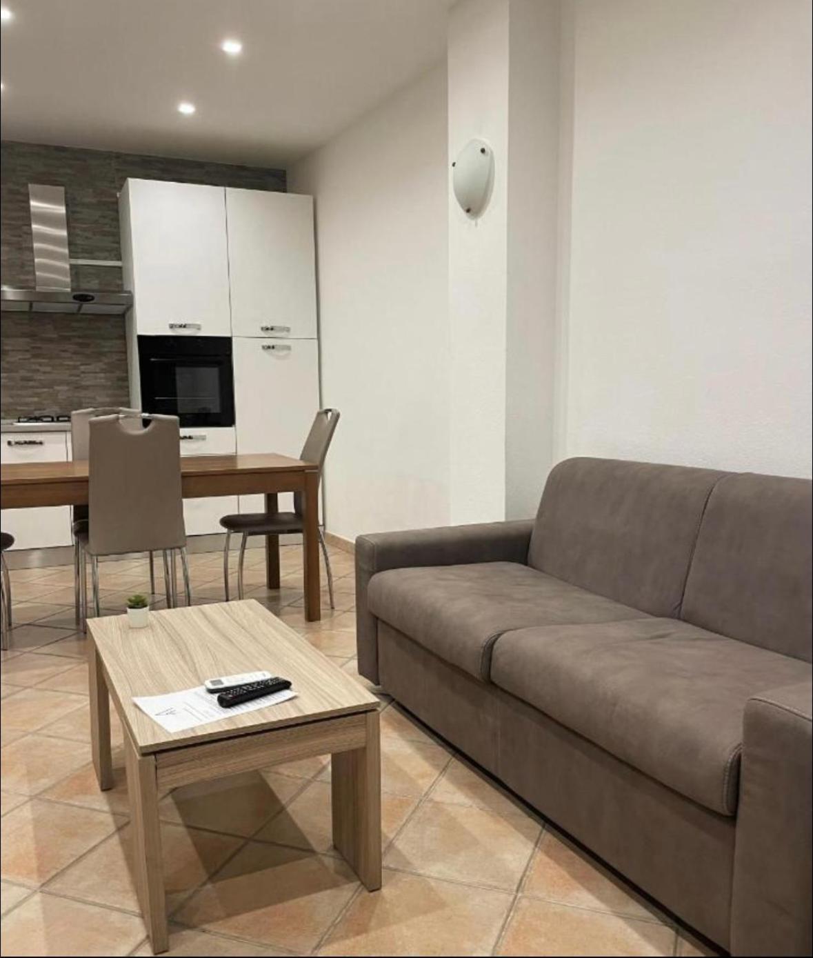 Square Inn Apartment Olbia Eksteriør billede