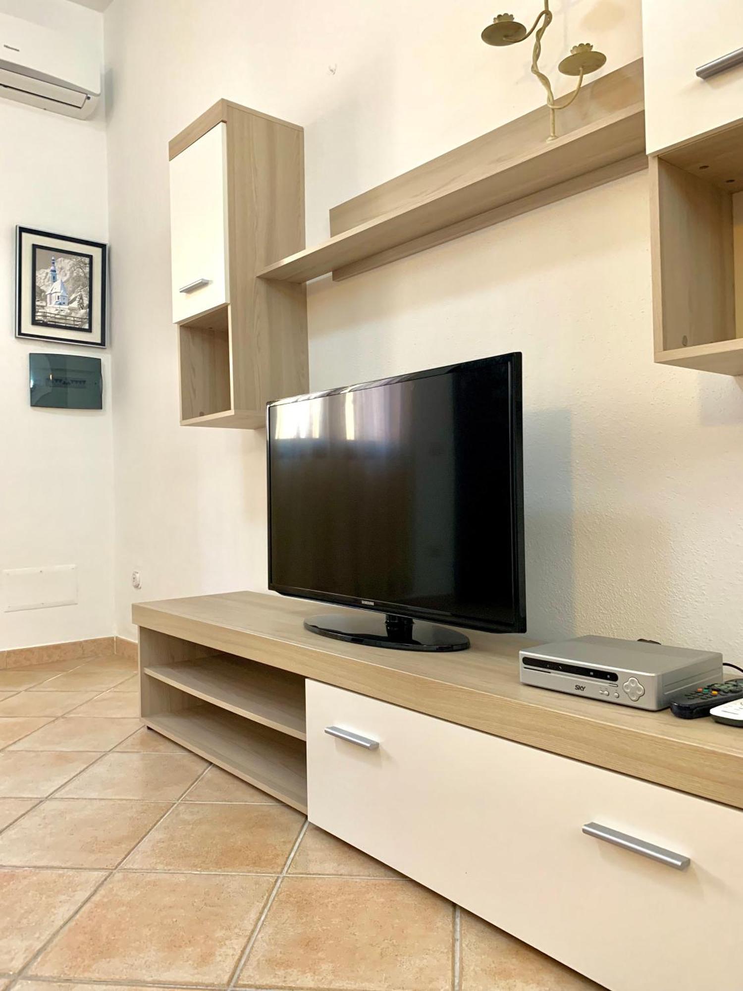 Square Inn Apartment Olbia Eksteriør billede