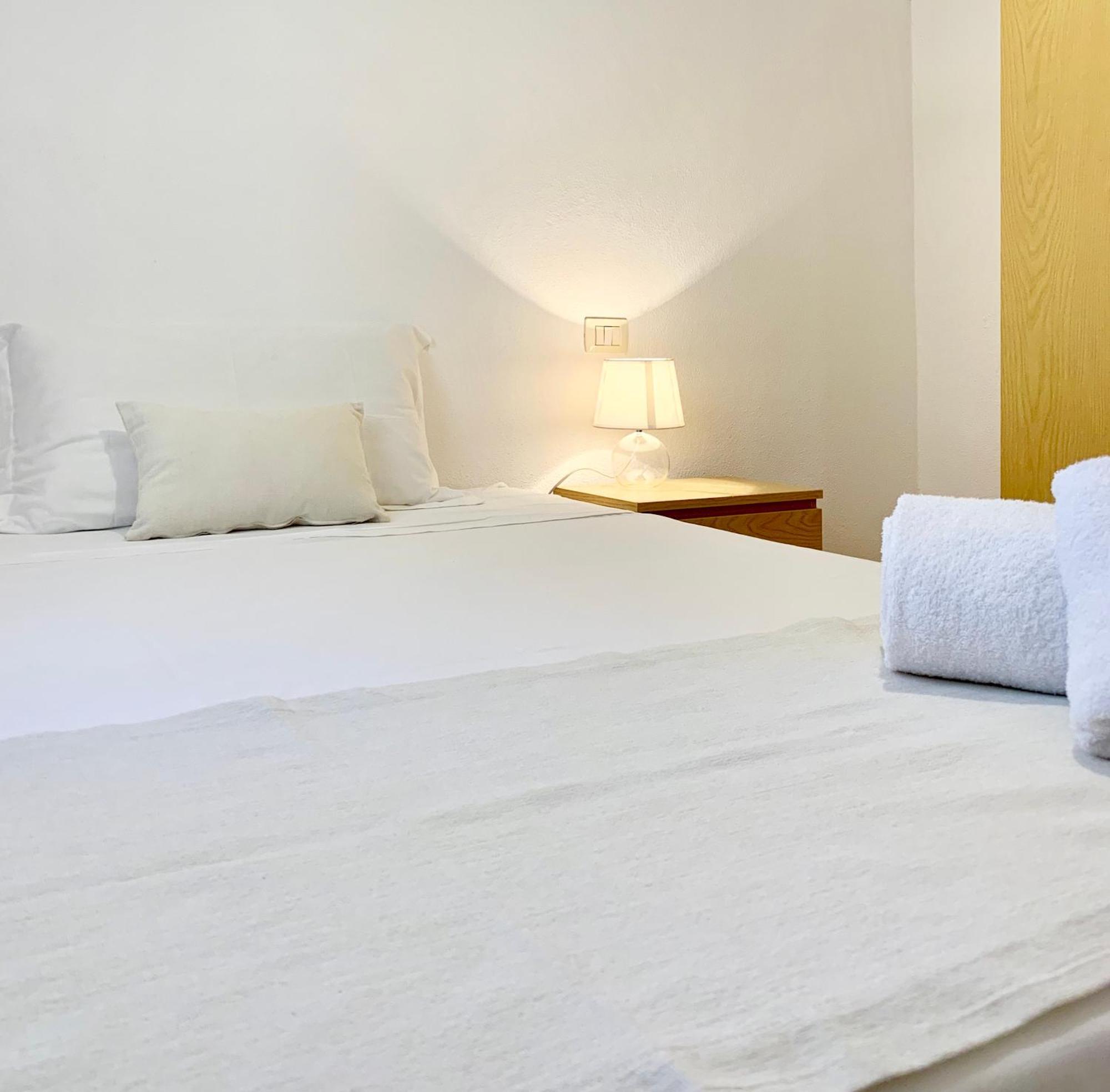 Square Inn Apartment Olbia Eksteriør billede