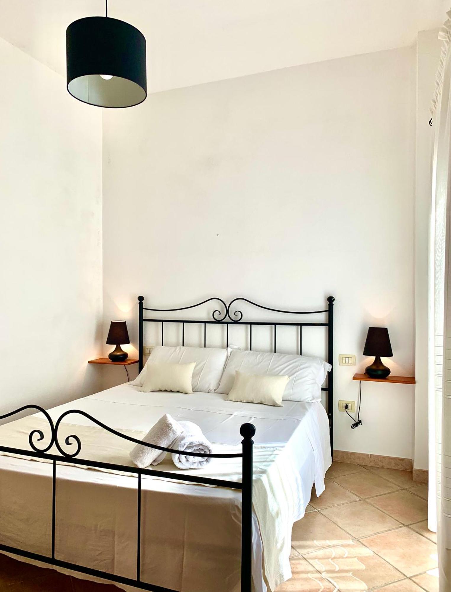 Square Inn Apartment Olbia Eksteriør billede